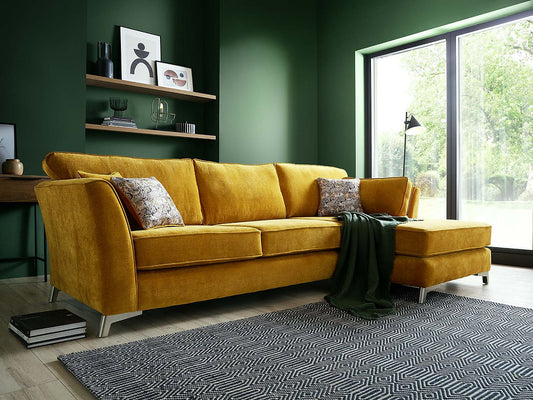 Idolic Chaise