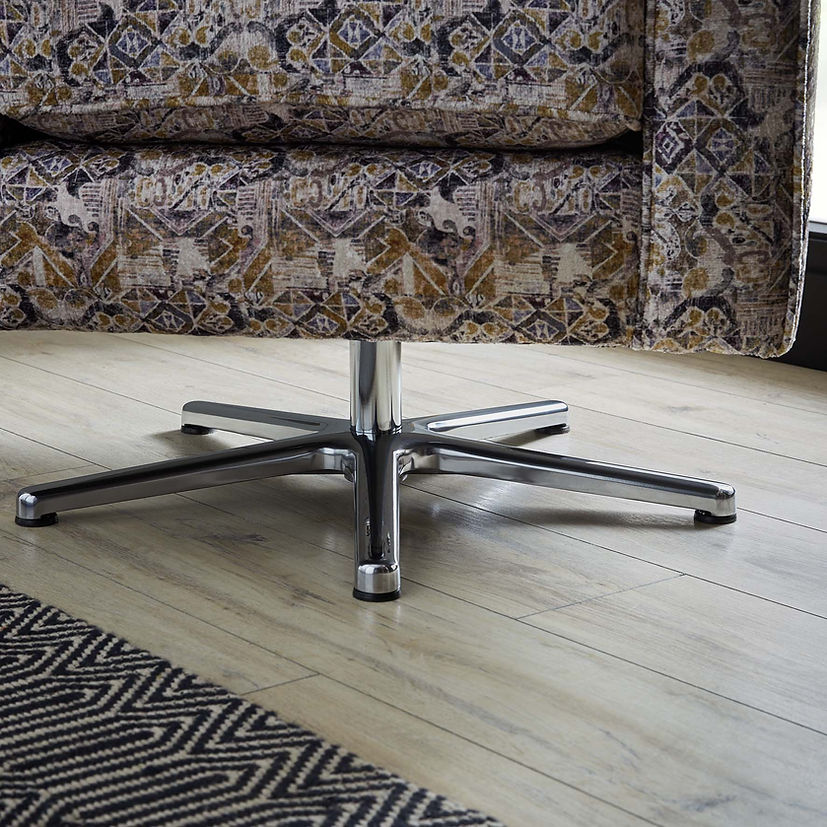 Idolic Accent Swivel Chair